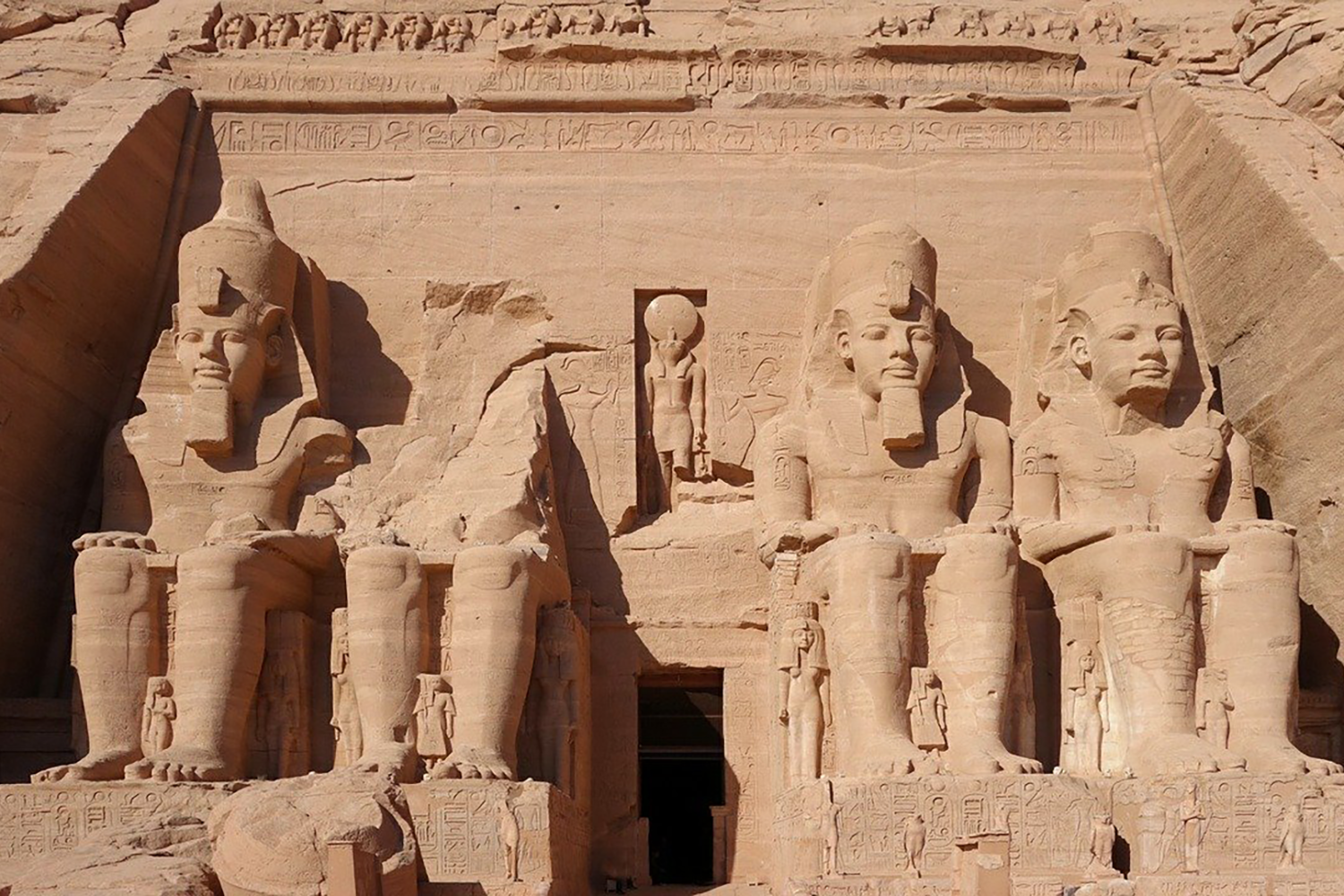 Abu Simble - Aswan | James Bond in Egypt Tour